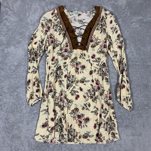 Altar’d State Tunic Top Lace Tassel V Neck Scrunchy Sleeve Floral Cream size L - Picture 1 of 11